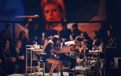 publicité RENAULT CLIO UK « WHAT IS VA VA VOOM » – 2011- figuration